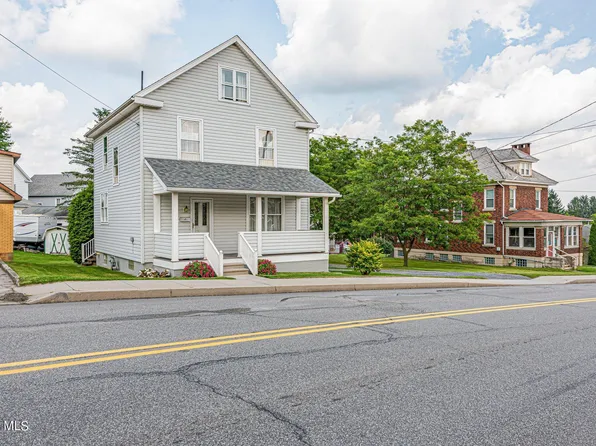 803 Rowena Dr, Ebensburg, PA 15931