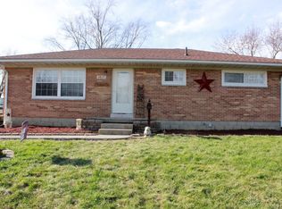 4825 Curtis Dr, Springfield, OH 45503