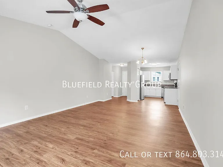 111 White Willow Ct — Photo 6