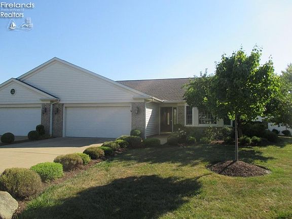 2nd image of 1716 E Waterberry Dr