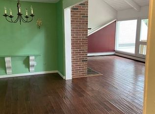 550 Southwick St, Feeding Hills, MA 01030