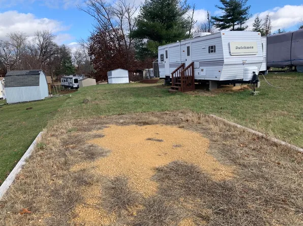 13/97 Woodhaven Dr E, Sublette, IL 61367