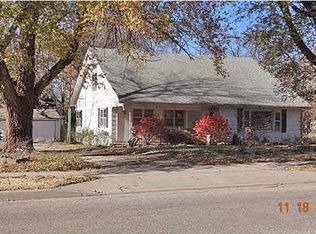 1235 Custer Ln, Augusta, KS 67010