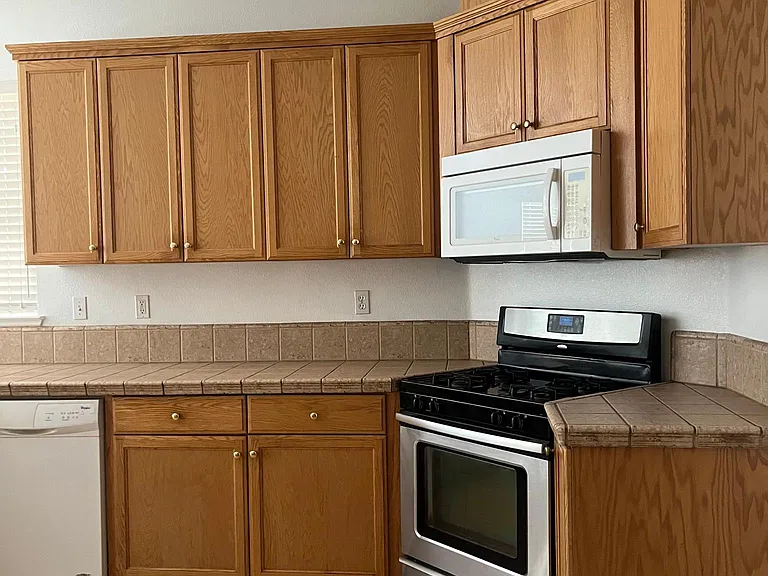 1361 Tide Dr — Photo 12