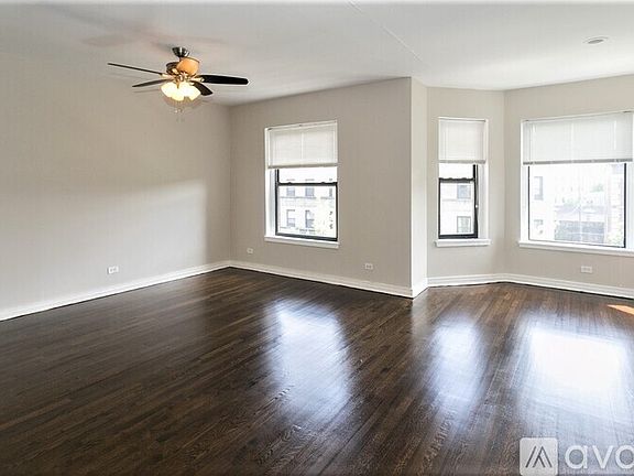 5th image of 918 W Belle Plaine Ave #3W