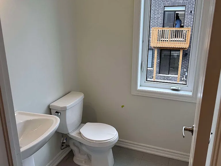783 Kootenay Path — Photo 20