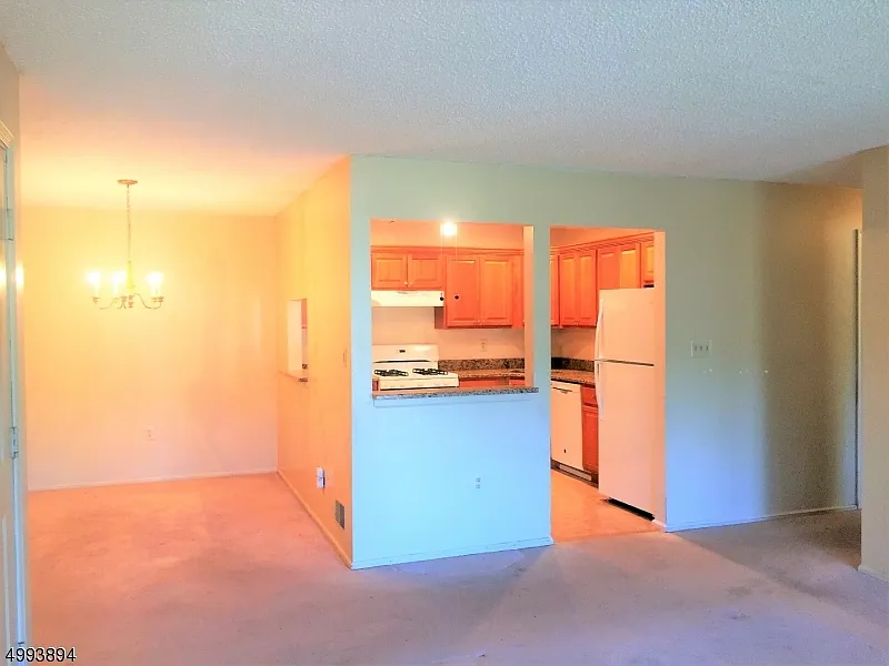 2 bed, 2.0 bath, $2,600 — Photo 4