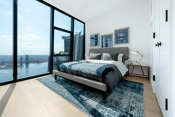 Rented by Compass | media 26