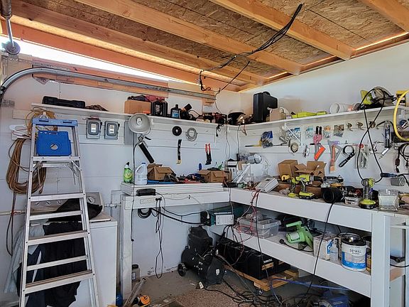 5th image of 1214 W Terry Ln