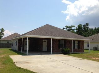 217 Hibiscus St, Waveland, MS 39576