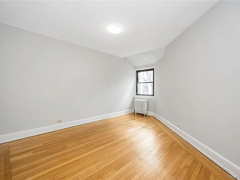 64 Kensington Rd #3B — Photo 8