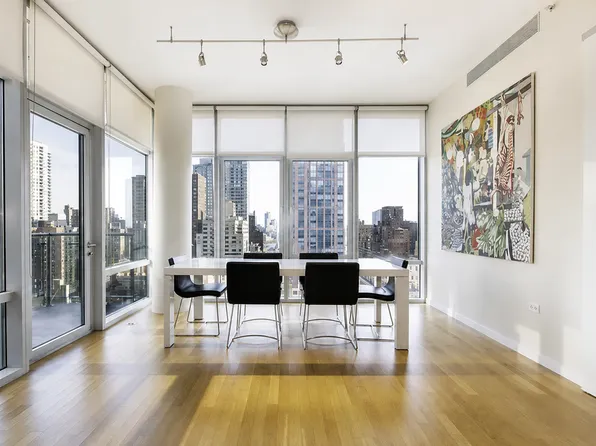 310 E 53rd St APT 17A, New York, NY 10022