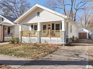 1025 N 2nd St, Springfield, IL 62702