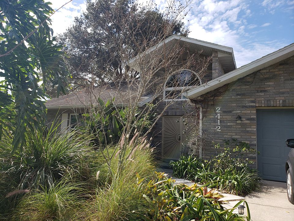 2nd image of 2412 Royal Palm Dr