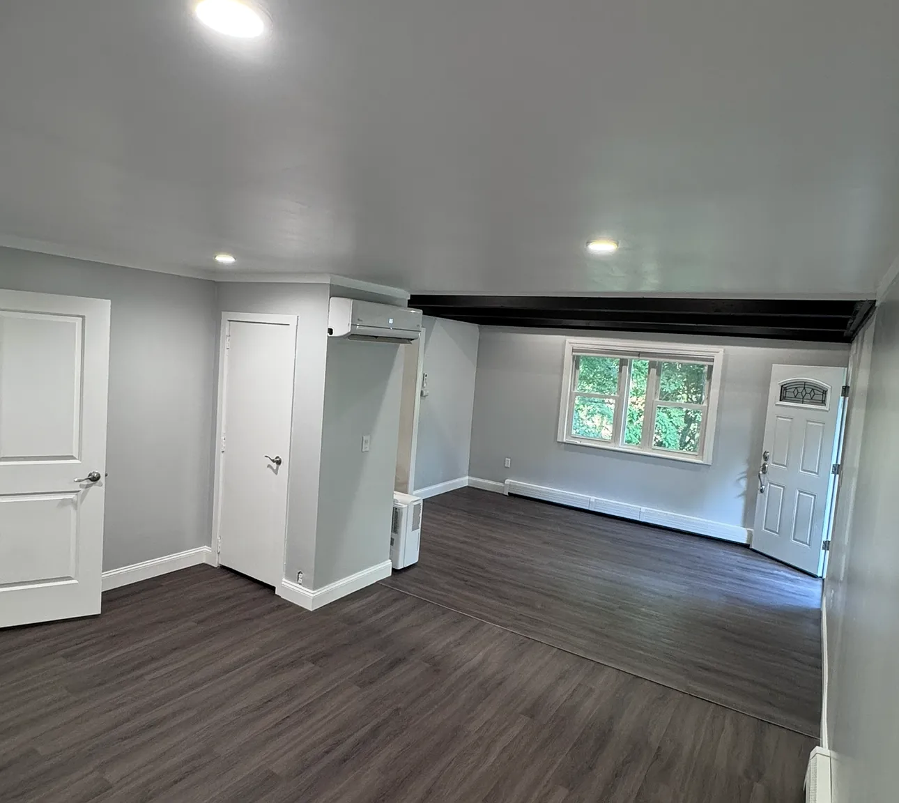 264 Great Plain Rd — Photo 2