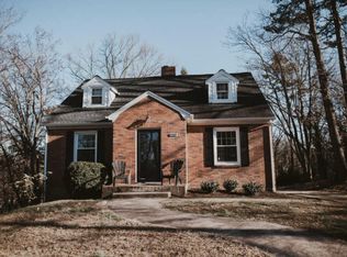 2582 Creston Ave SW, Roanoke, VA 24015