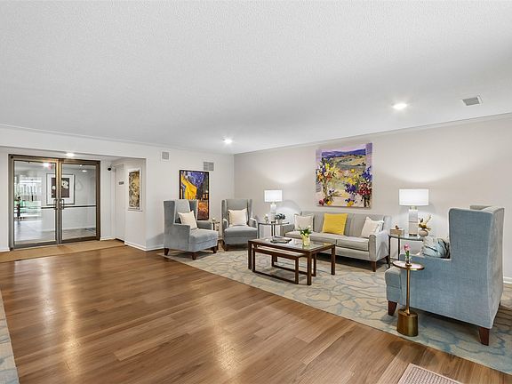 4th image of 150 Thompson Dr SE APT 320