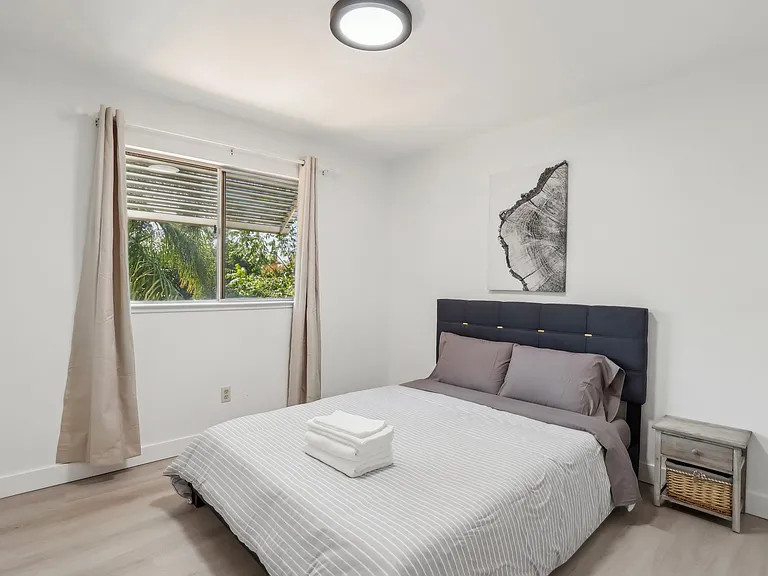 8560 Fern Crest Way — Photo 32