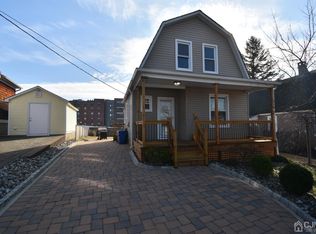 3 Club Dr, Helmetta, NJ 08828