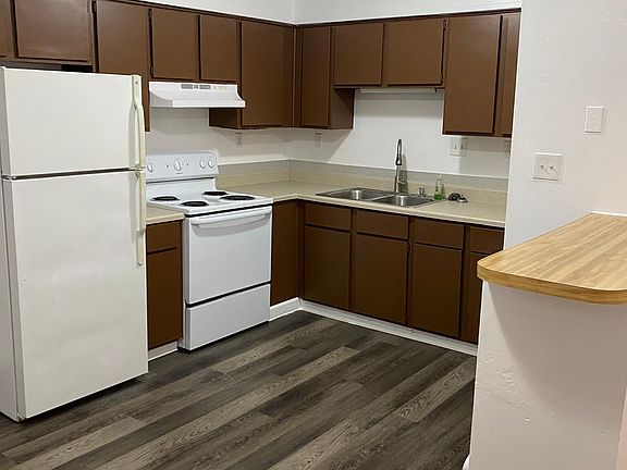 2nd image of 247 W 29th St #C