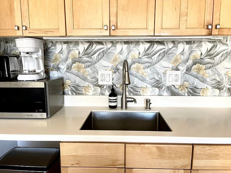 Seaside Ave — Photo 9