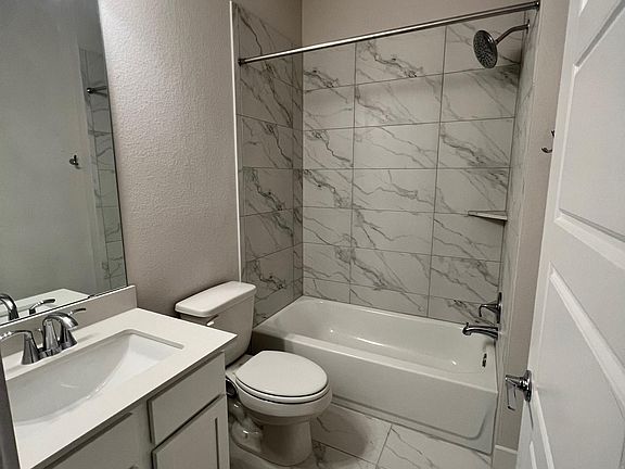 4th image of 11210 Gadsen Ln #11210
