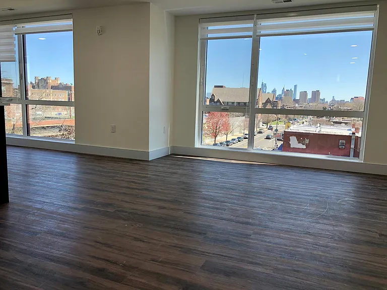 4904 Spruce St #506 — Photo 7