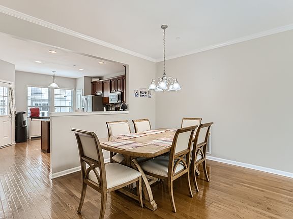 5th image of 1148 Chelsea Dr #1148