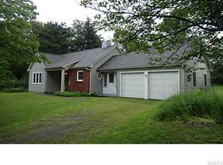 5859 Berg Rd, Buffalo, NY 14218