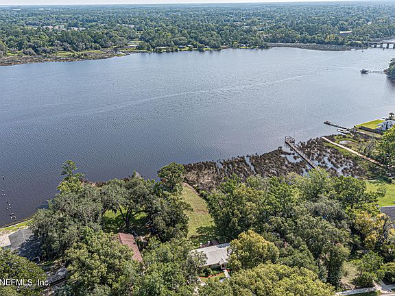 3rd image of 3449 TROUT RIVER Boulevard