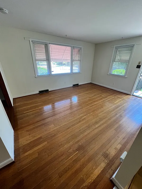 2 bed, 1.5 bath, $1,495 — Photo 3