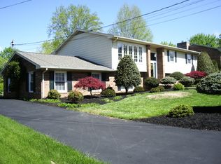 37 Emery St, Harrisonburg, VA 22801