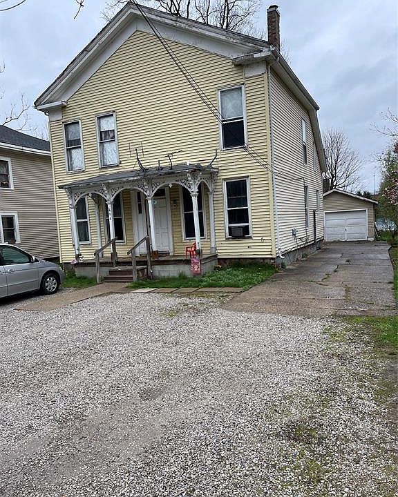 1st image of 608 E Pike St