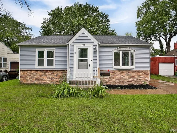 486 E Stenzil St, North Tonawanda, NY 14120
