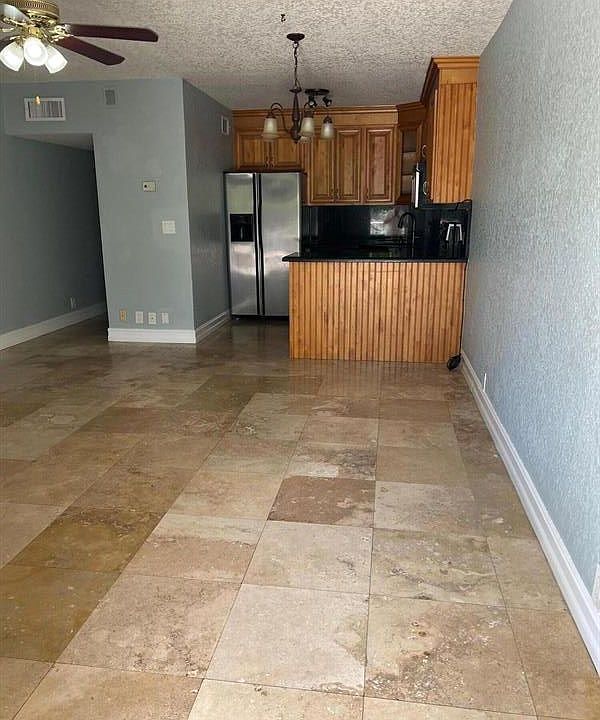 1st image of 1907 NE 2nd St APT 19