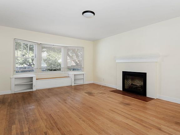 3rd image of 1322 E Yanonali St