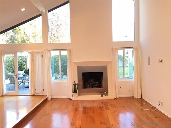 3rd image of 628 Camino Catalina
