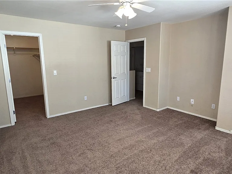 1154 Maple Pines Ave — Photo 12