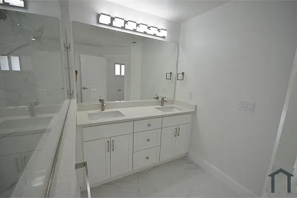 1132 Edelweiss St E — Photo 24