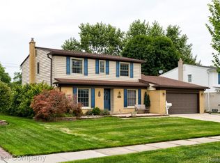 36058 Barkley St, Livonia, MI 48154