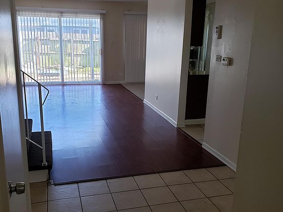2nd image of 2233 Windsor Ln