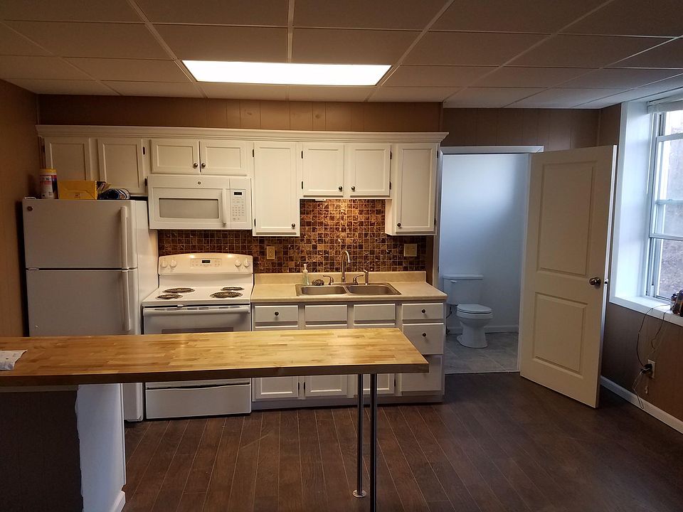 1st image of 27 N Main St APT 5
