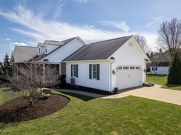 3rd image of 141 Countryview Ave