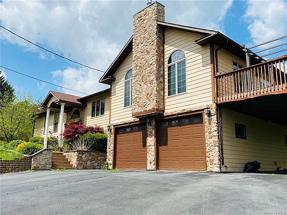 2nd image of 65 Lakeview Dr