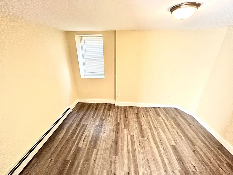 125 Hillside Ave — Photo 10