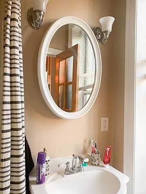 Rented by Ulas Real Estates Inc | media 40