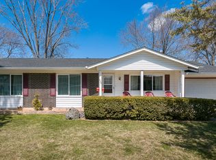 532 Northampton Cir, Elk Grove Village, IL 60007