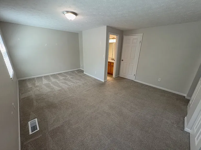 778 Woodlyn Dr S — Photo 15