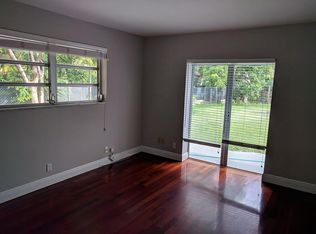 6040 SW 84th St, South Miami, FL 33143