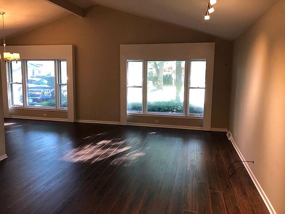 5th image of 623 Leamington Ave